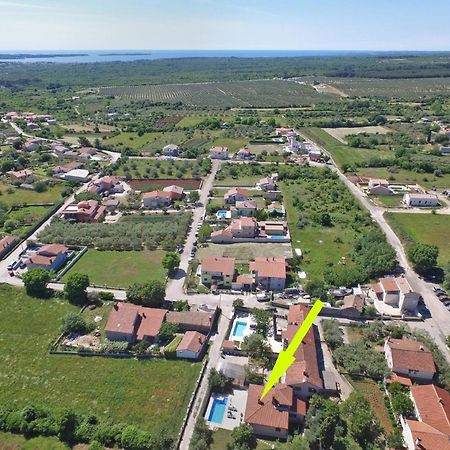 Ferienhaus Mit Privatpool Fuer 6 Personen Ca 100 Qm In Galizana, Istrien Istrische Riviera Bagian luar foto